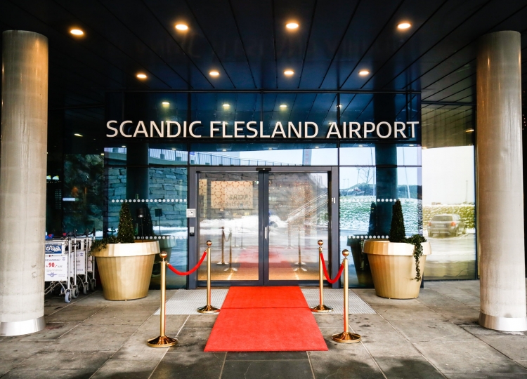 Scandic Flesland Eurosign Skilt Med Lys Skilt Uten Lys 6